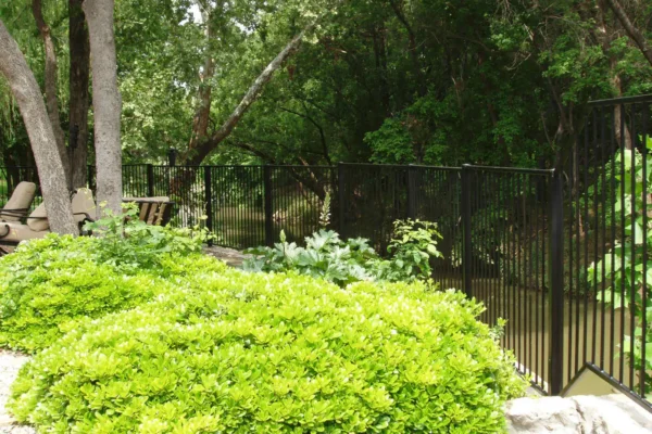 BEAUTIFUL-IRON-FENCE-slide-3