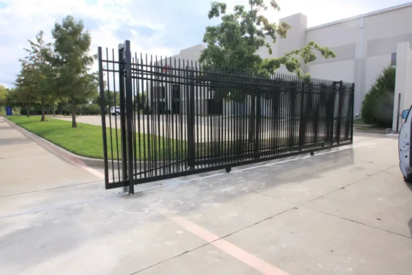 KIA-DISTRIBUTION-FENCE-slide-2