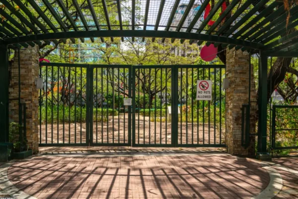 commercial-swing-gates